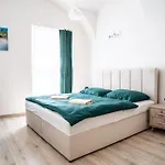 Luxapart Iv Beautiful Views With Breakfast Option Apartment *